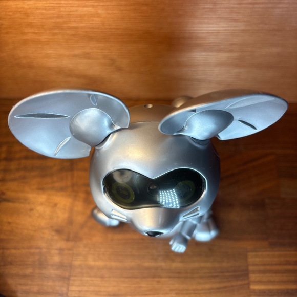 Vintage TEKNO Silver Robotic Electronic Mouse Manley Toy Quest Working - Picture 7 of 12